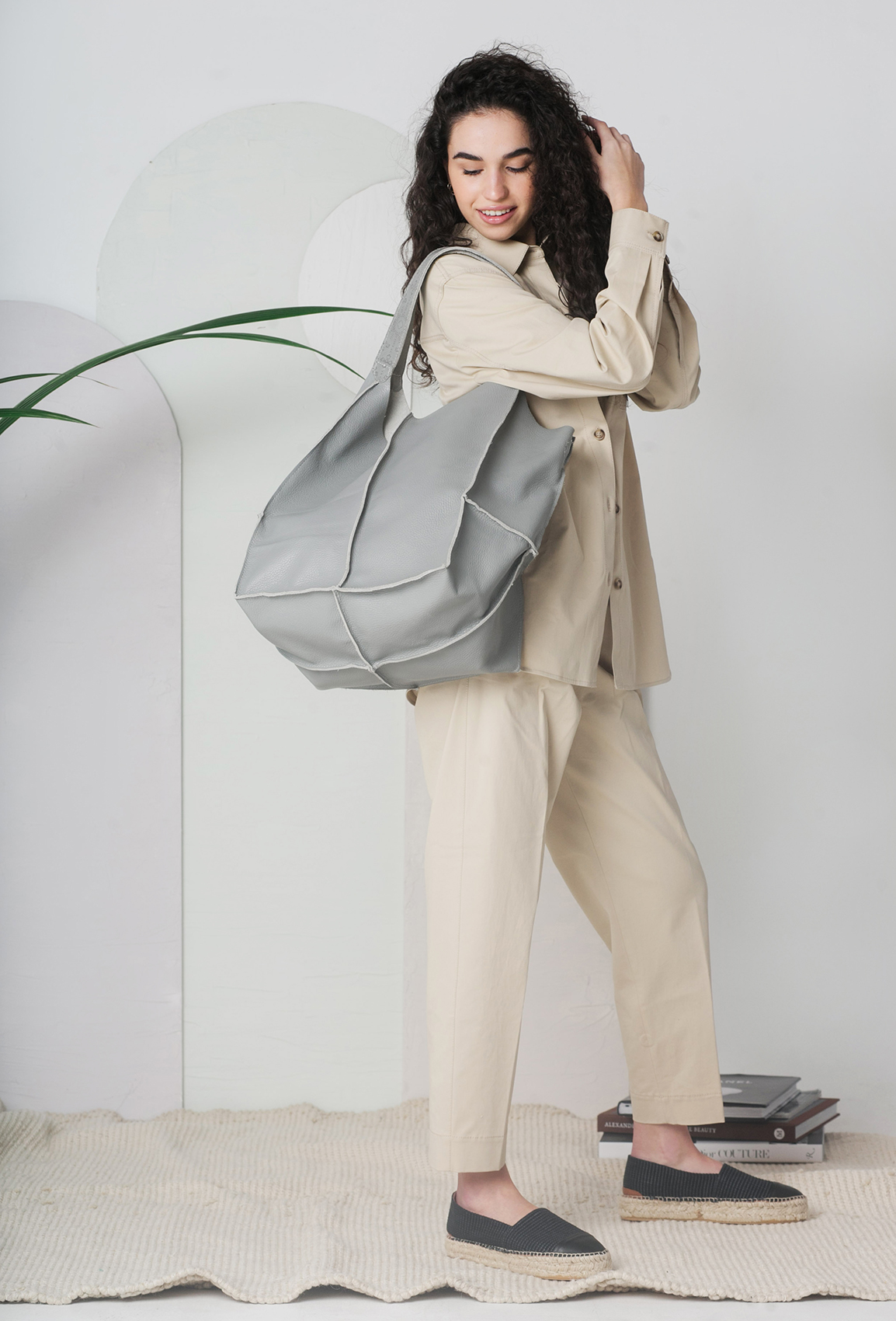 Oversized Tote in Grey Leather