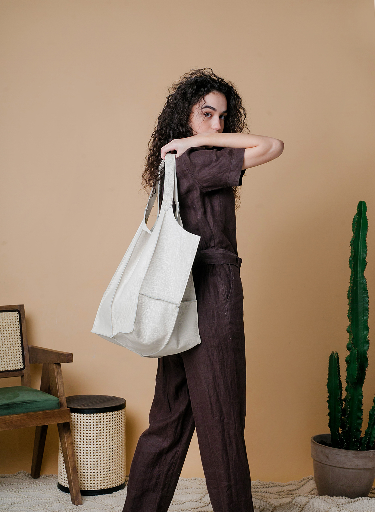 Oversized Tote in Beige Leather