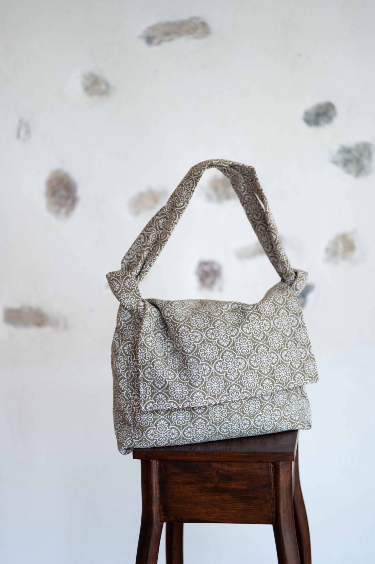 Tote embroidery tote in olive