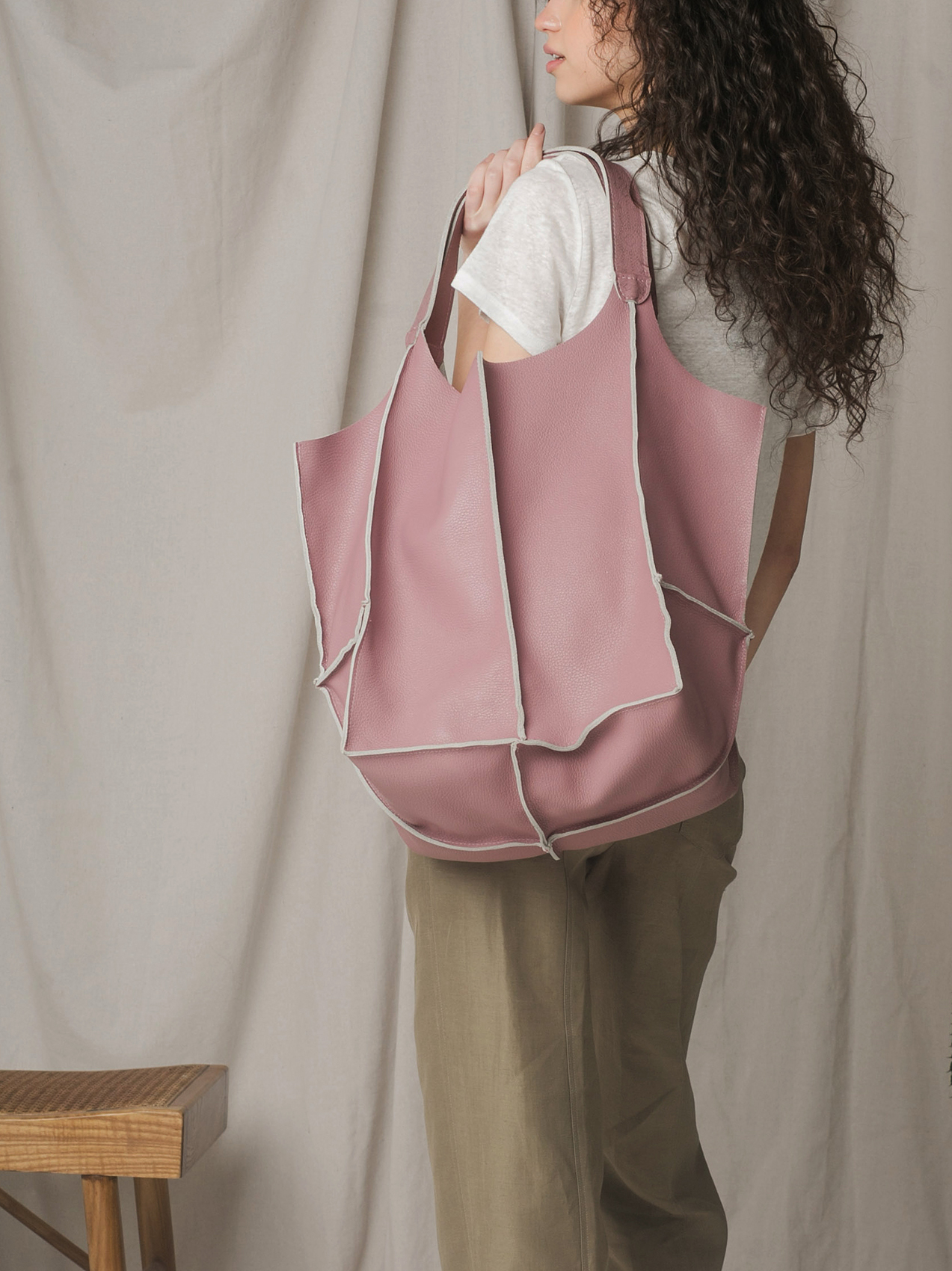 Oversized Tote in Malva Leather