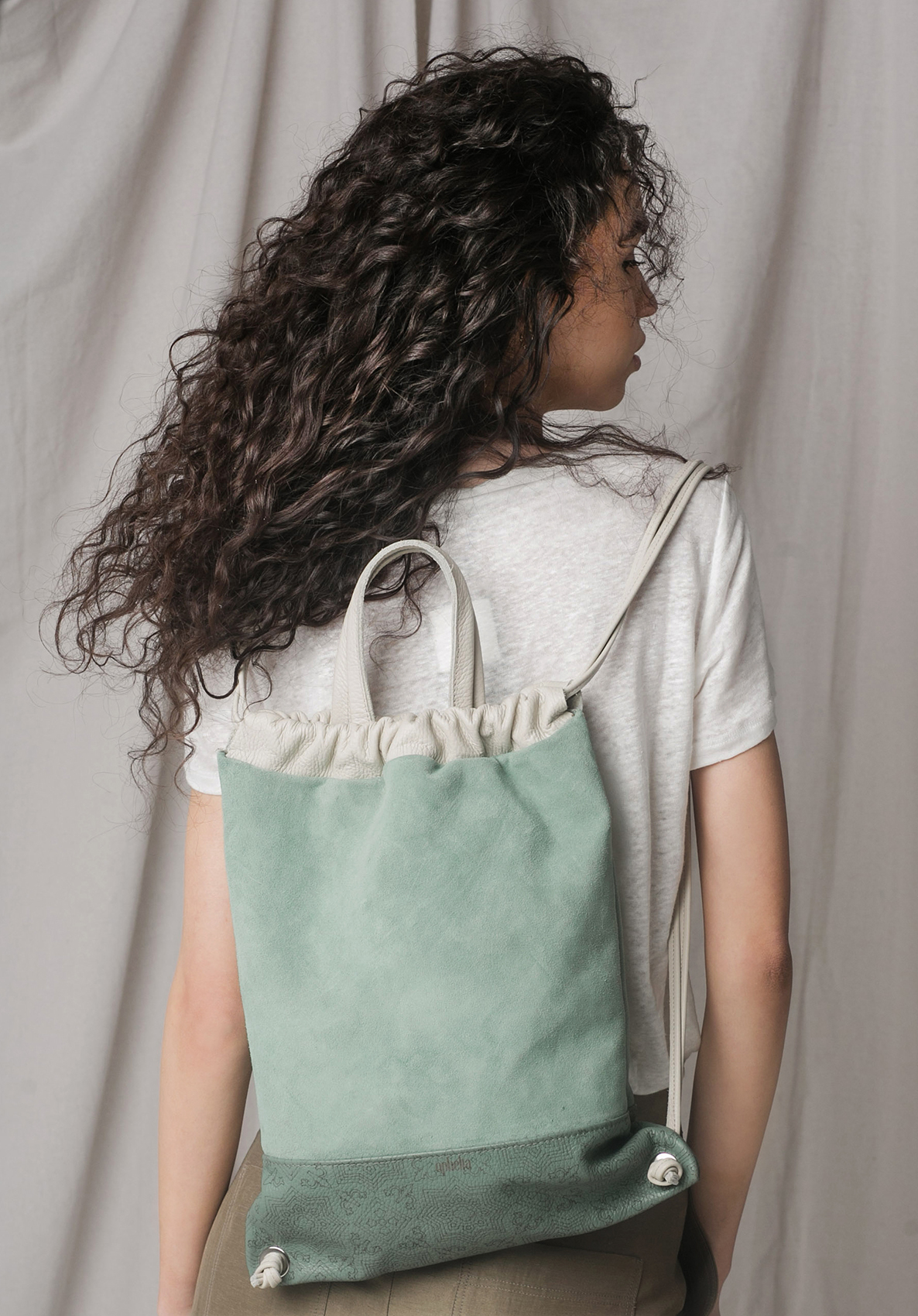 Backpack in Oxide-Mint Leather