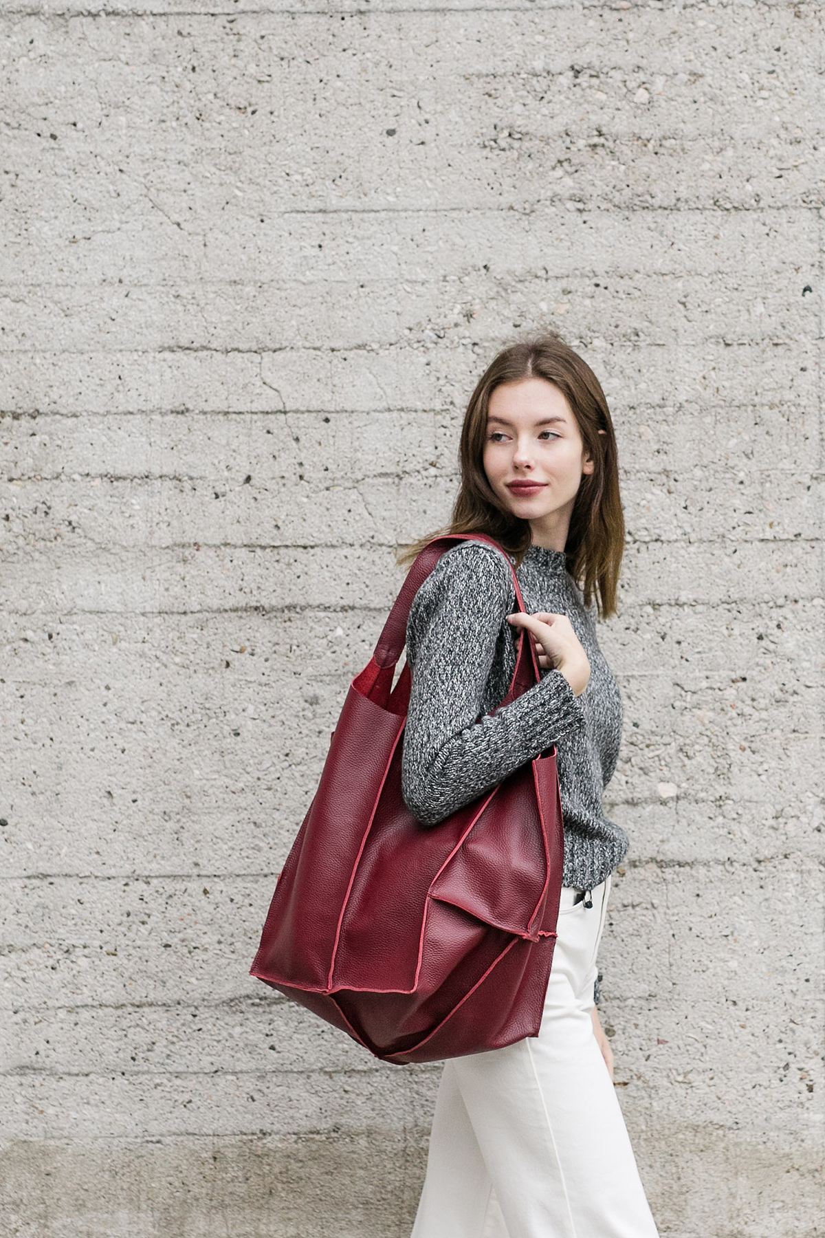 Oversized Tote in Burgundy Leather